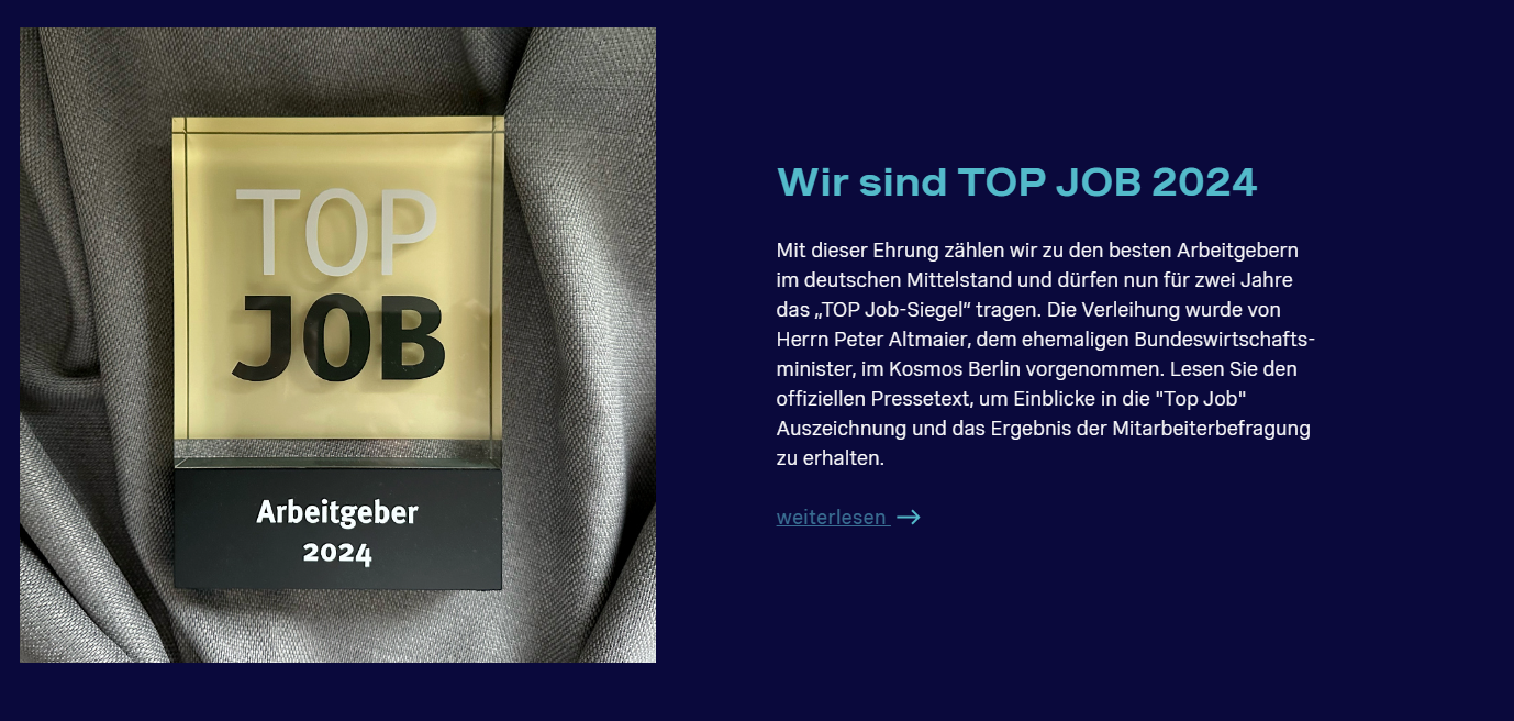 Website eines TOP JOB-Arbeitgebers mit der Trophäe Arbeitgeber 2024 auf grauem Stoff und dem Titel „Wir sind TOP JOB 2024“