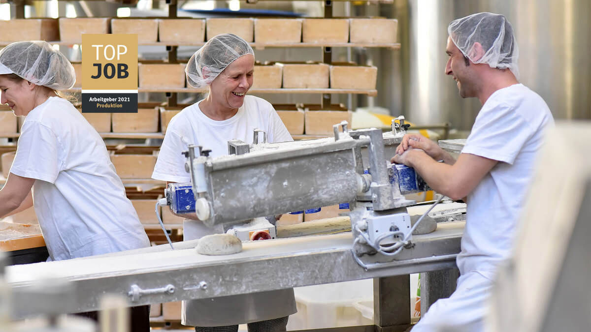 Frauen in der Produktion mit TOP JOB Produktionssiegel